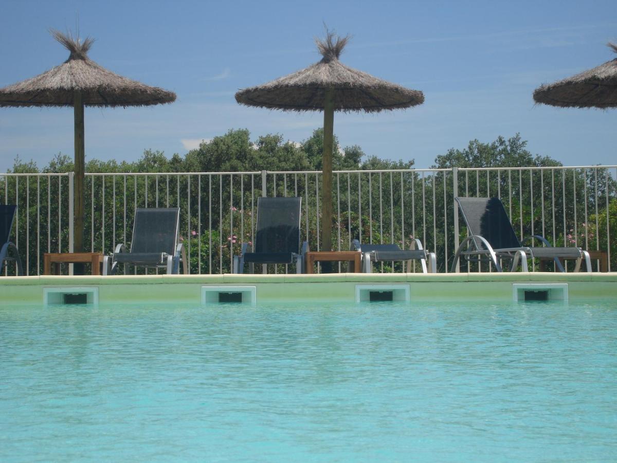 Hotel Restaurant Le Gardon - Pont Du Gard Collias ภายนอก รูปภาพ